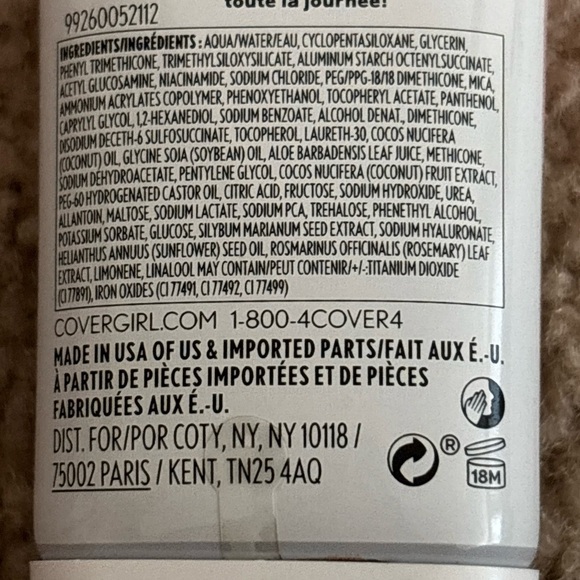 Covergirl Clean Fresh Skin Milk Nourishing Foundation, 1FL OZ, 640-Dark new - Picture 7 of 11